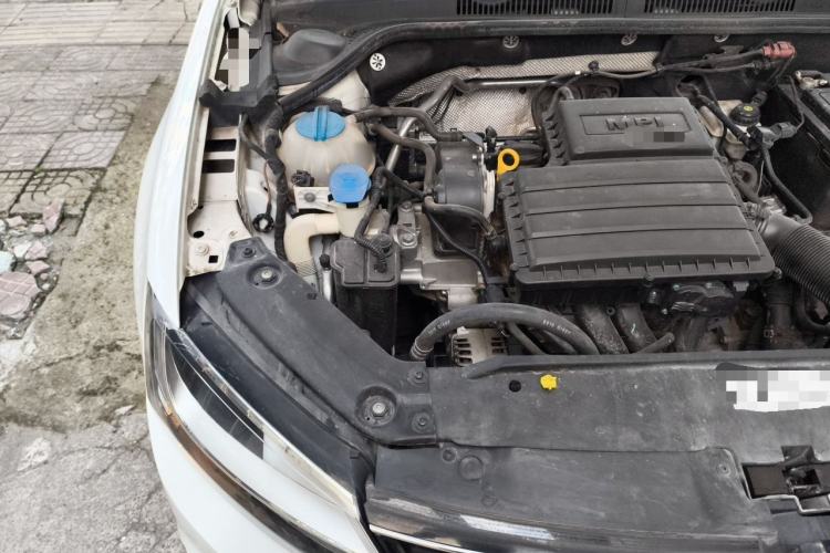 Used Volkswagen Sagitar 2018 1.6L Automatic Comfort Model Engine Bay Right
