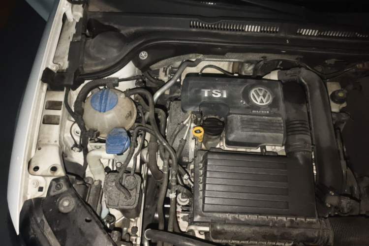 Used Volkswagen Sagitar 2018 280TSI DSG Comfort Model Engine Bay Right