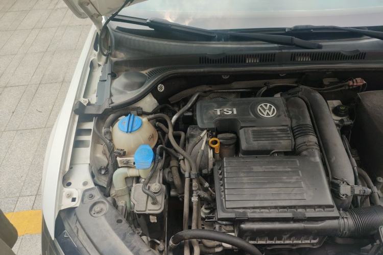 Used Volkswagen Sagitar 2018 280TSI DSG Comfort Model Engine Bay Right