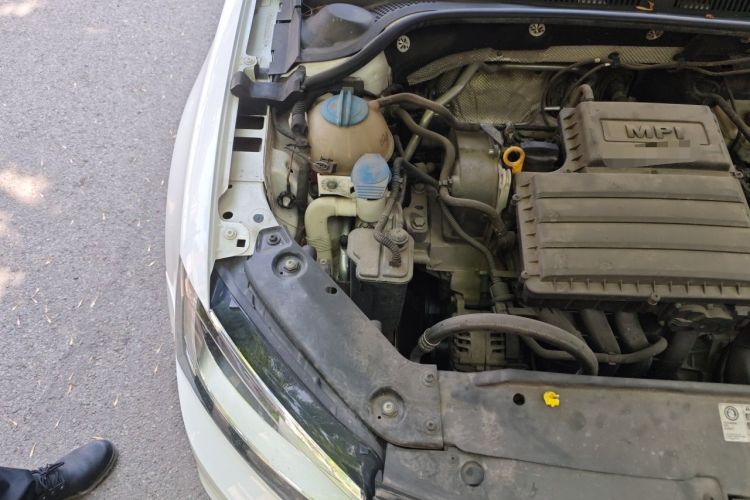 Used Volkswagen Sagitar 2018 1.6L Automatic Comfort Model Engine Bay Right