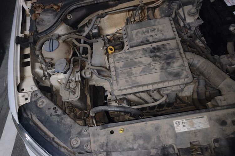 Used Volkswagen Sagitar 2018 1.6L Automatic Comfort Model Engine Bay Right