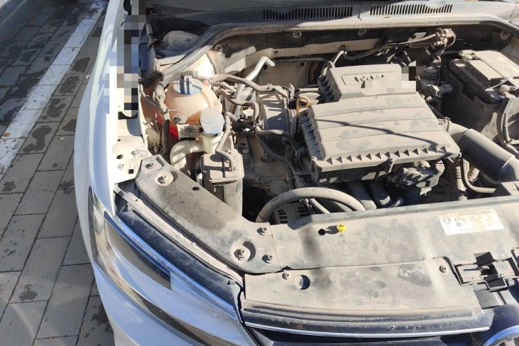 Used Volkswagen Sagitar 2018 1.6L Automatic Comfort Model Engine Bay Right