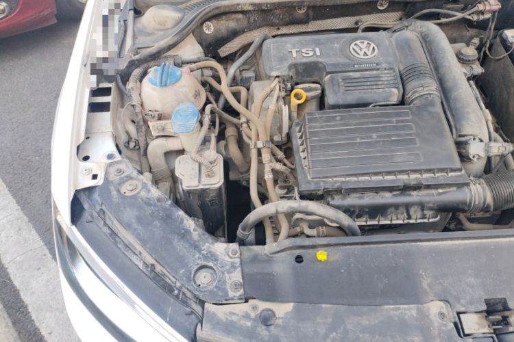 Used Volkswagen Sagitar 2018 180TSI DSG Prestige Edition Engine Bay Right