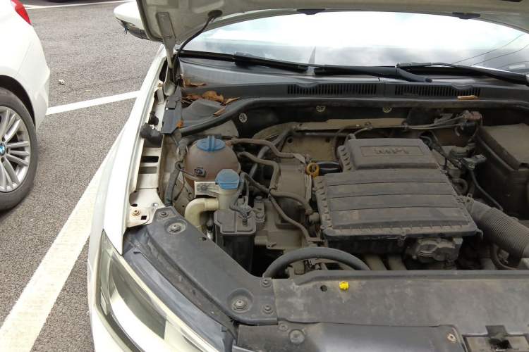 Used Volkswagen Sagitar 2018 1.6L Automatic Comfort Model Engine Bay Right