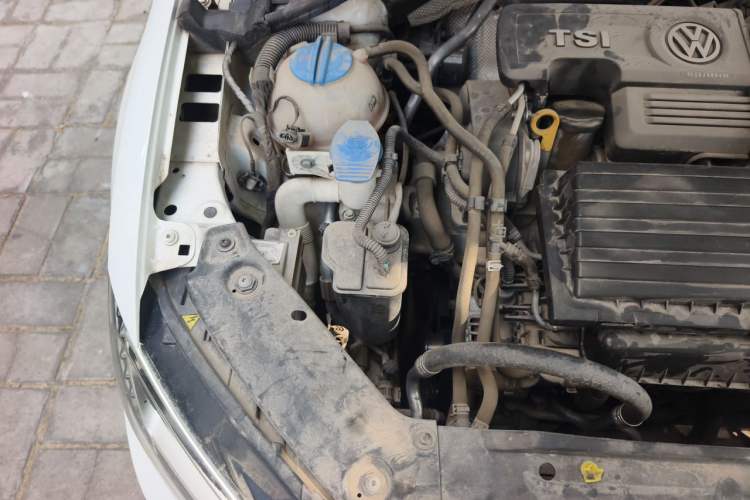 Used Volkswagen Sagitar 2018 280TSI DSG Luxury Model Engine Bay Right
