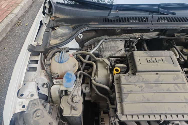 Used Volkswagen Sagitar 2018 1.6L Automatic Comfort Model Engine Bay Right