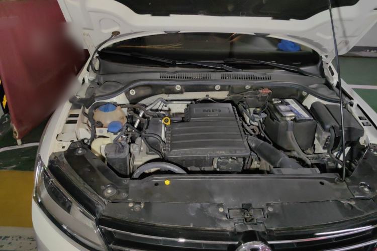Used Volkswagen Sagitar 2018 1.6L Automatic Comfort Model Engine Bay Right