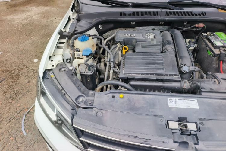 Used Volkswagen Sagitar 2018 280TSI DSG Ignite Edition Engine Bay Right
