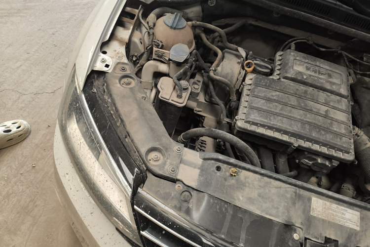 Used Volkswagen Sagitar 2018 1.6L Automatic Comfort Model Engine Bay Right