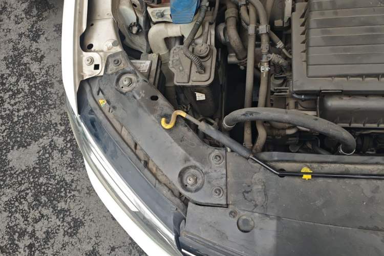 Used Volkswagen Sagitar 2018 280TSI DSG Ignite Edition Engine Bay Right