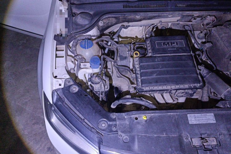 Used Volkswagen Sagitar 2018 1.6L Automatic Comfort Model Engine Bay Right