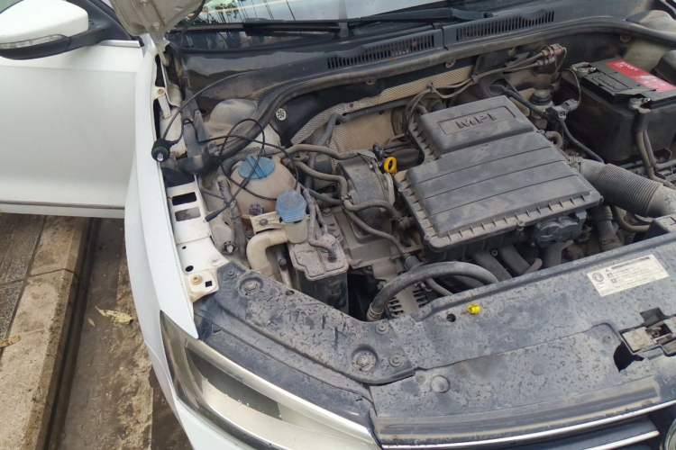 Used Volkswagen Sagitar 2018 1.6L Automatic Comfort Model Engine Bay Right