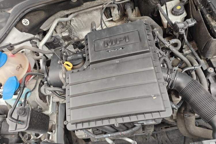 Used Volkswagen Sagitar 2018 1.6L Automatic Comfort Model Engine Bay Right