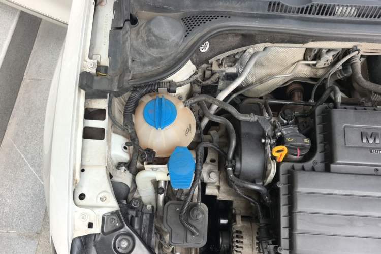 Used Volkswagen Sagitar 2018 1.6L Automatic Comfort Model Engine Bay Right