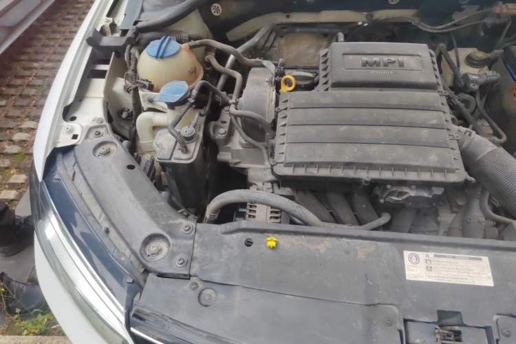 Used Volkswagen Sagitar 2018 1.6L Automatic Comfort Model Engine Bay Right