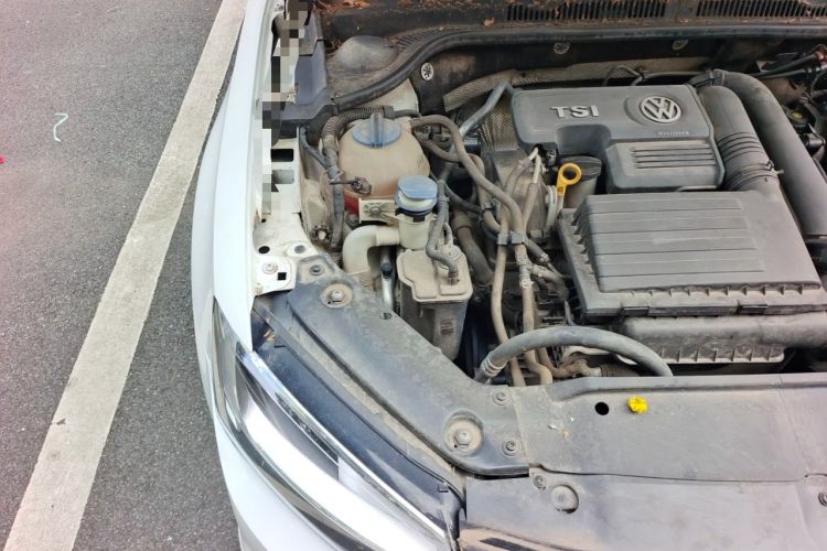 Used Volkswagen Sagitar 2018 280TSI DSG Comfort Model Engine Bay Right