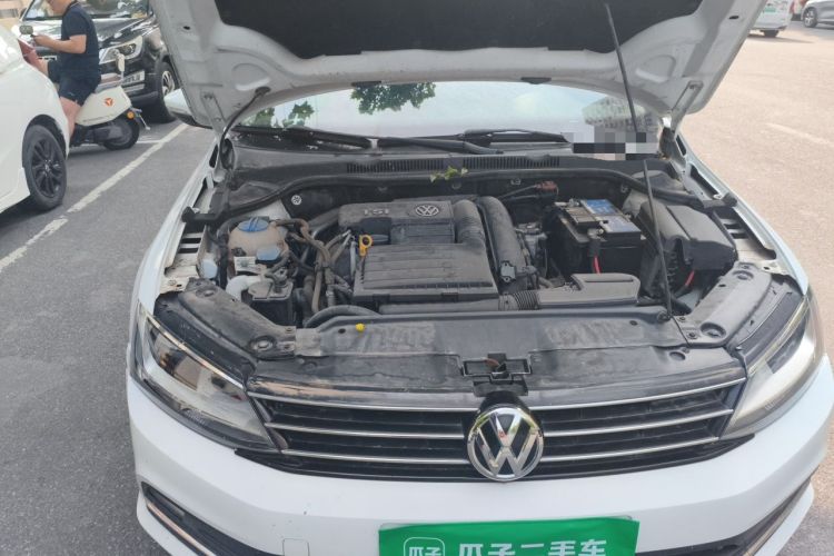 Used Volkswagen Sagitar 2018 180TSI DSG Prestige Edition Engine Bay Right