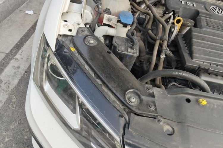Used Volkswagen Sagitar 2018 280TSI DSG Ignite Edition Engine Bay Right