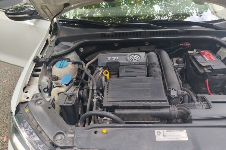 Used Volkswagen Sagitar 2018 280TSI DSG Luxury Model Engine Bay Right