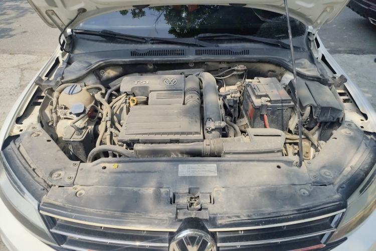 Used Volkswagen Sagitar 2018 180TSI DSG Prestige Edition Engine Bay