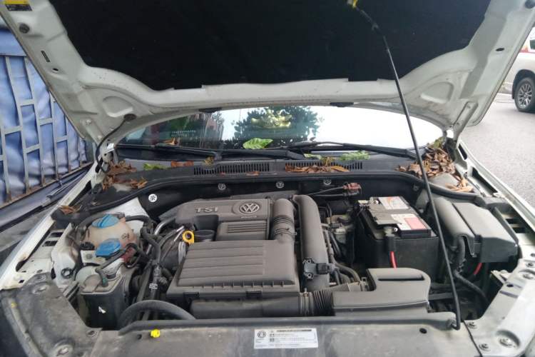 Used Volkswagen Sagitar 2018 280TSI DSG Ignite Edition Engine Bay