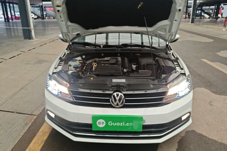Used Volkswagen Sagitar 2018 280TSI DSG Comfort Model Engine Bay