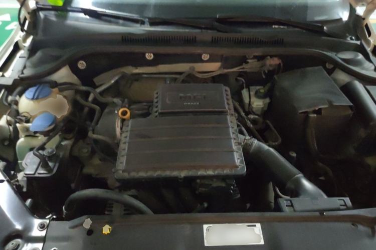 Used Volkswagen Sagitar 2018 1.6L Manual Comfort Model Engine Bay