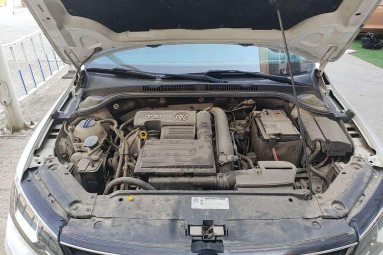 Used Volkswagen Sagitar 2018 280TSI DSG Ignite Edition Engine Bay