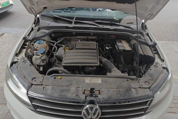 Used Volkswagen Sagitar 2018 1.6L Automatic Comfort Model Engine Bay