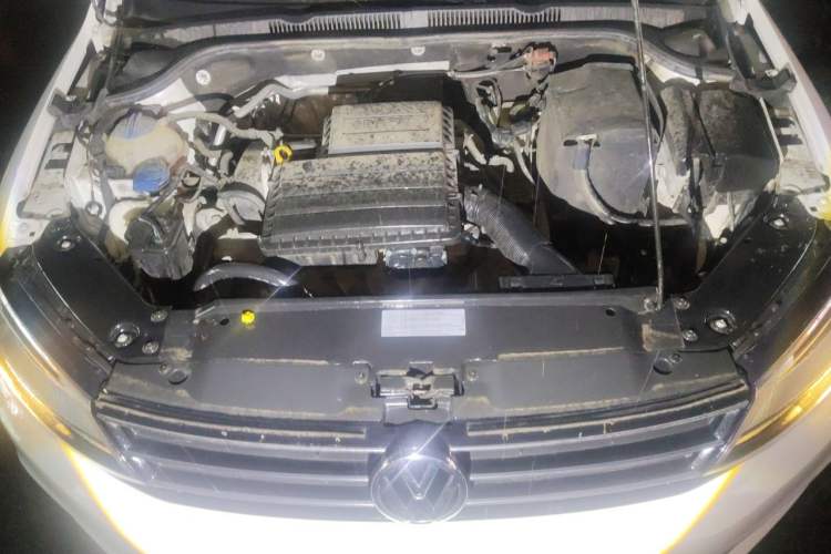 Used Volkswagen Sagitar 2018 1.6L Automatic Comfort Model Engine Bay