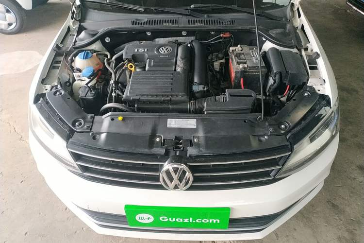 Used Volkswagen Sagitar 2018 280TSI DSG Comfort Model Engine Bay