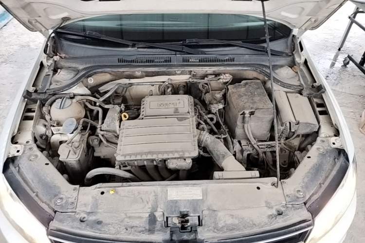 Used Volkswagen Sagitar 2018 1.6L Automatic Comfort Model Engine Bay