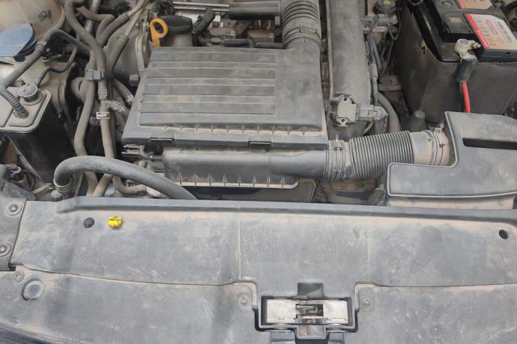 Used Volkswagen Sagitar 2018 180TSI DSG Prestige Edition Engine Bay