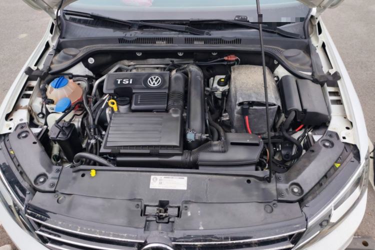 Used Volkswagen Sagitar 2018 280TSI DSG Luxury Model Engine Bay