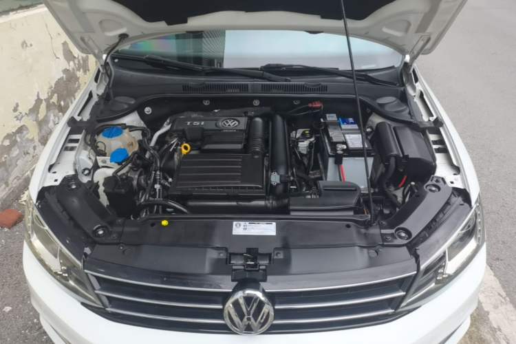 Used Volkswagen Sagitar 2018 280TSI DSG Luxury Model Engine Bay