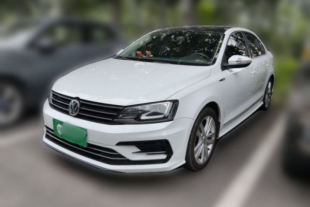 Ojetý Volkswagen Sagitar 2018 280TSI DSG Ignite Edition