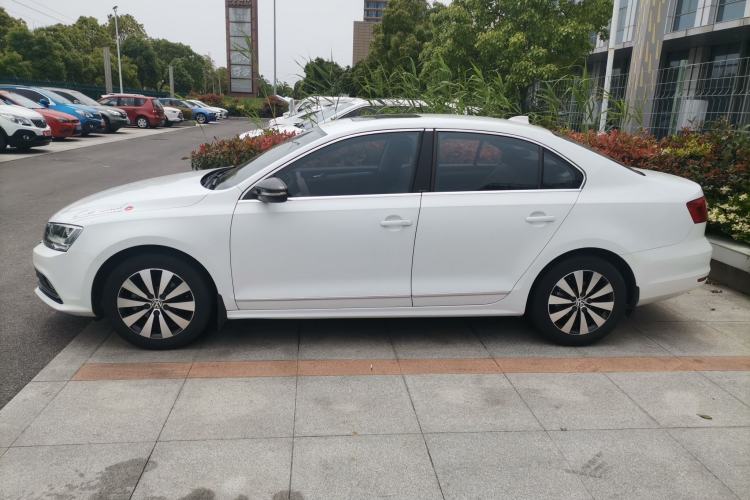 Used Volkswagen Sagitar 2018 1.6L Automatic Comfort Model Exterior 1