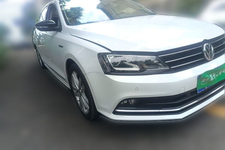 Used Volkswagen Sagitar 2018 280TSI DSG Luxury Model Exterior 2