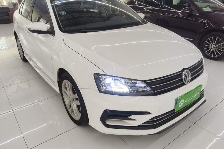 Used Volkswagen Sagitar 2018 280TSI DSG Ignite Edition Exterior 2