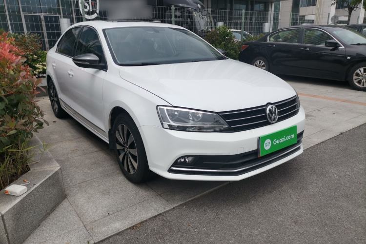Used Volkswagen Sagitar 2018 1.6L Automatic Comfort Model Exterior 2