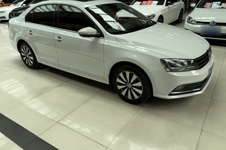 Used Volkswagen Sagitar 2018 1.6L Automatic Comfort Model Exterior 2