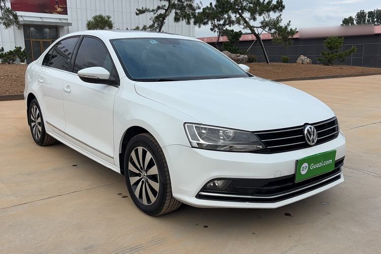 Used Volkswagen Sagitar 2018 280TSI DSG Comfort Model Exterior 2