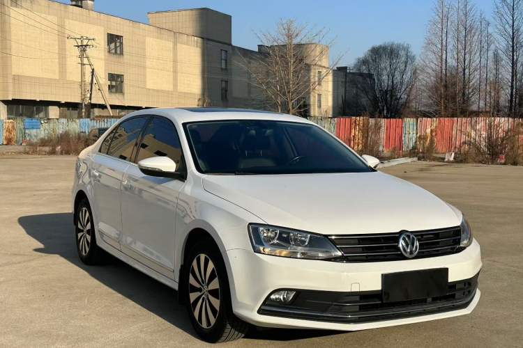 Used Volkswagen Sagitar 2018 1.6L Automatic Comfort Model Exterior 2