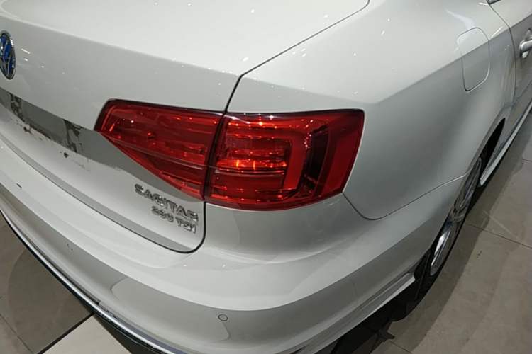 Used Volkswagen Sagitar 2018 280TSI DSG Ignite Edition Exterior 3
