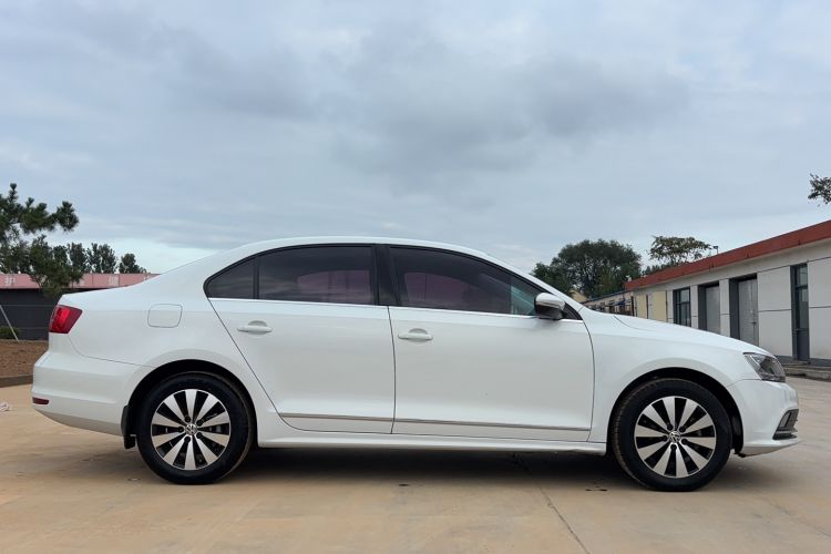Used Volkswagen Sagitar 2018 280TSI DSG Comfort Model Exterior 3