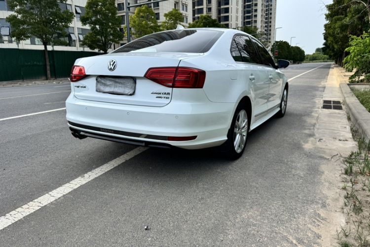 Used Volkswagen Sagitar 2018 280TSI DSG Ignite Edition Exterior 4