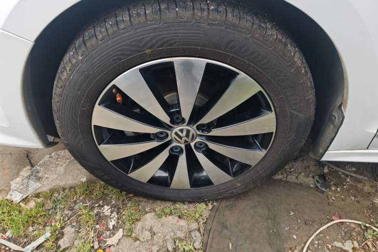Used Volkswagen Sagitar 2018 1.6L Automatic Comfort Model Exterior 4