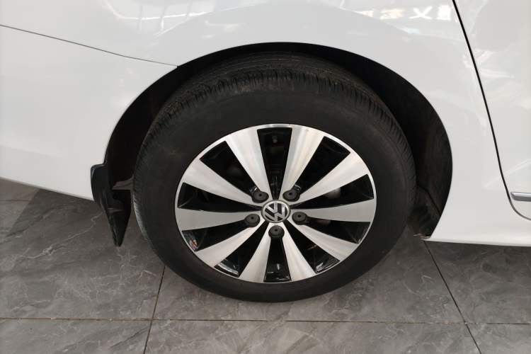 Used Volkswagen Sagitar 2018 1.6L Automatic Comfort Model Exterior 5