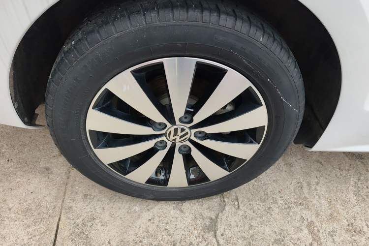 Used Volkswagen Sagitar 2018 1.6L Automatic Comfort Model Exterior 5
