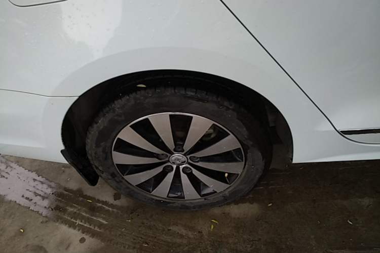Used Volkswagen Sagitar 2018 1.6L Automatic Comfort Model Exterior 5